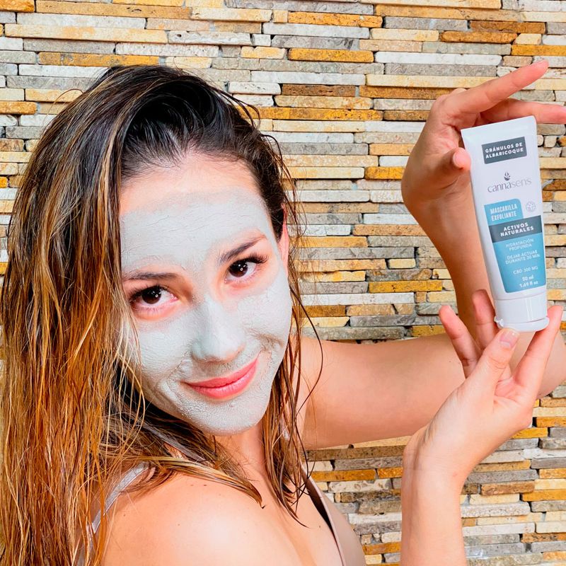 MASCARILLA-EXFOLIANTE-FACIAL-CANNASENS-CON-CBD