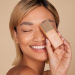 BASE-ICONIC-LONDON-SUPER-SMOOTHER-BLURRING-SKIN-TINT