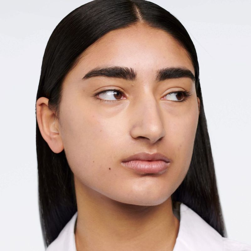PRIMER-CLINIQUE-EVEN-BETTER-LIGHT-REFLECTING