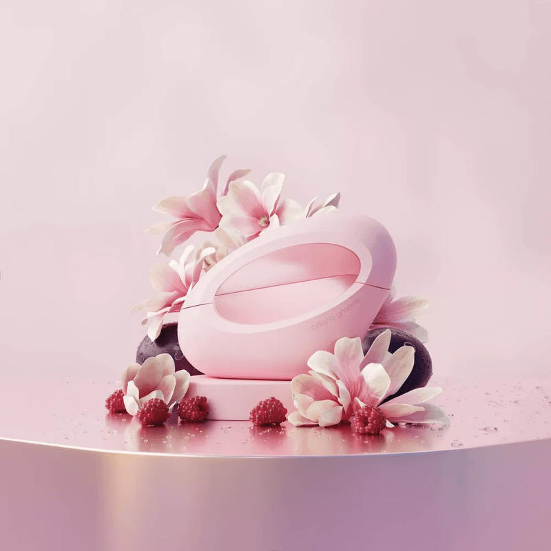 Ariana-Grande-Mod-Blush-3