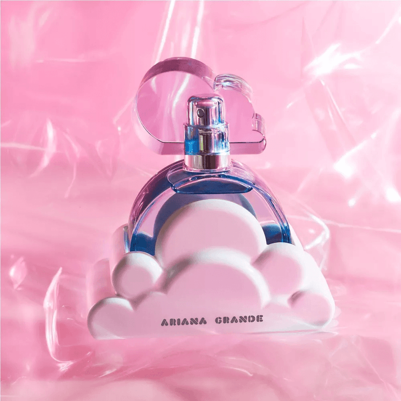 Ariana-Grande-Cloud-4